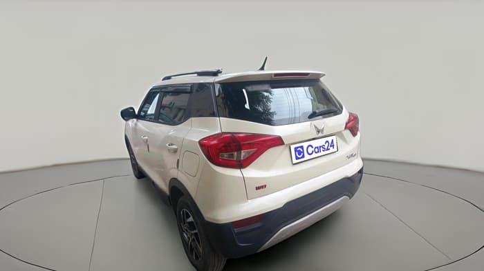 2023 Mahindra XUV300 W8 1.2 PETROL, Petrol, Manual, 31,208 km, exterior