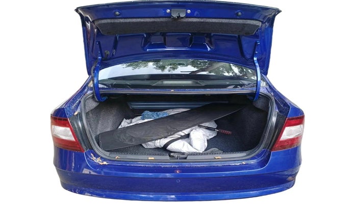 2020 Skoda Rapid 1.0 AMBITION TSI MT, Petrol, Manual, 24,584 km, exterior