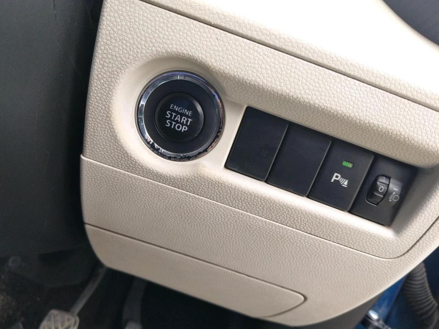 2017 Maruti IGNIS ZETA 1.2, Petrol, Manual, 66,995 km, interior