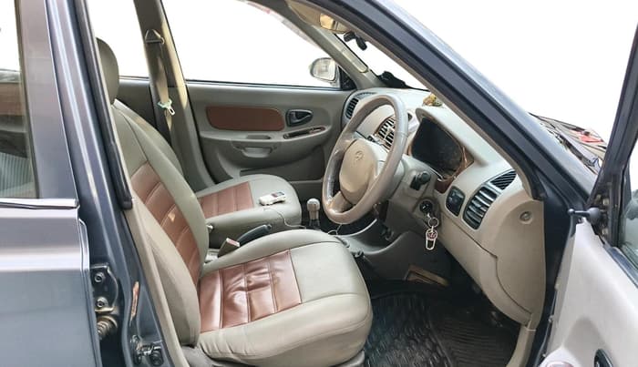 2011 Hyundai Accent EXECUTIVE, CNG, Manual, 1,56,860 km, interior