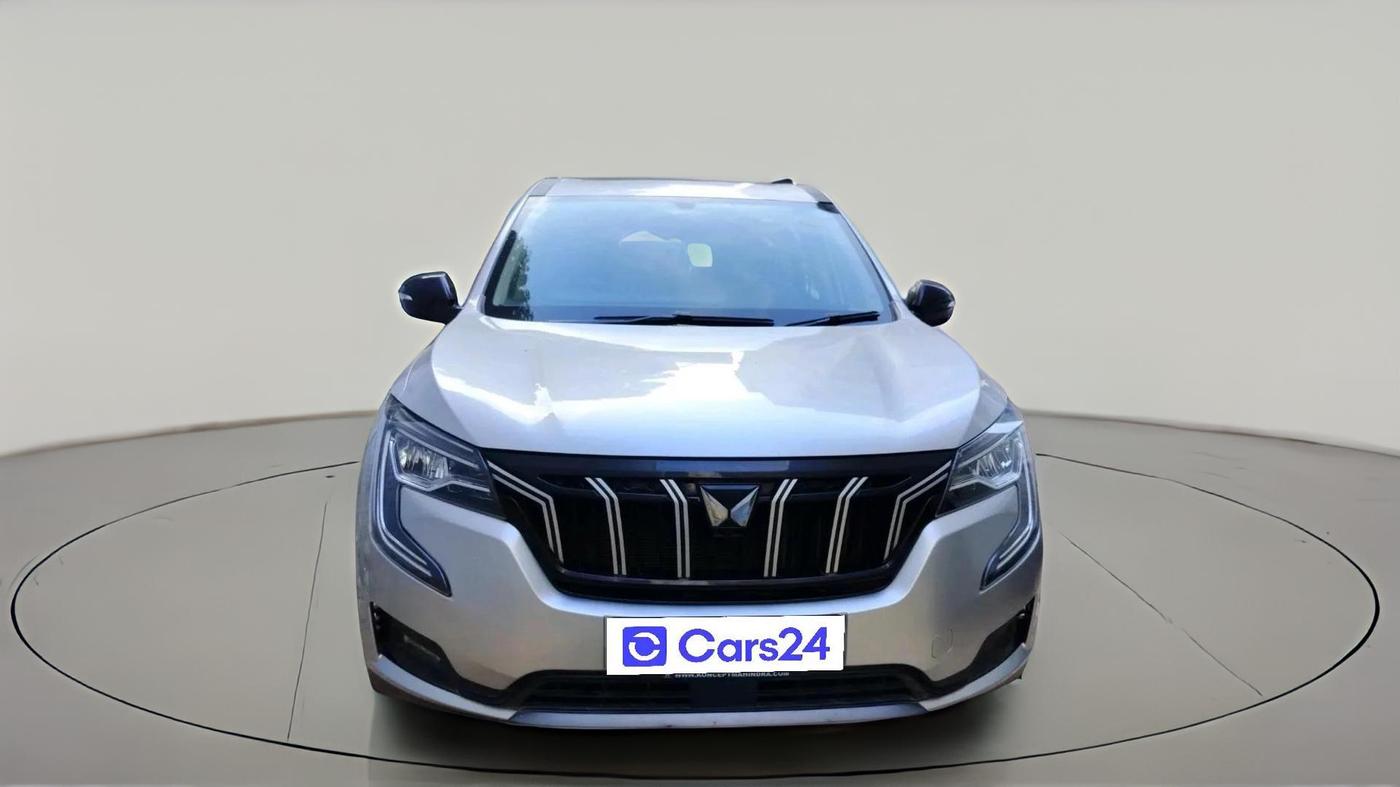 2022 Mahindra XUV700 AX 5 P MT 5 STR, Petrol, Manual, 27,728 km, exterior