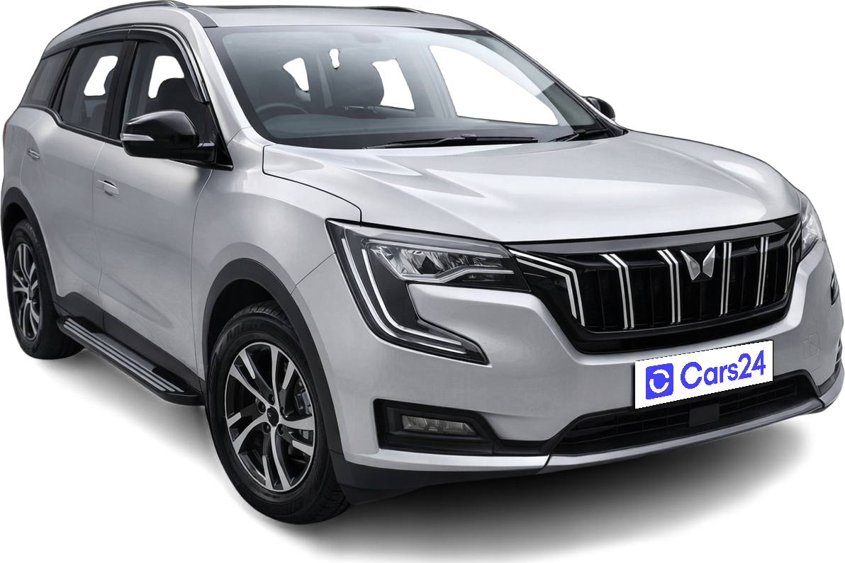 2022 Mahindra XUV700 - SUV - Petrol - Manual - ₹14.40 lakh