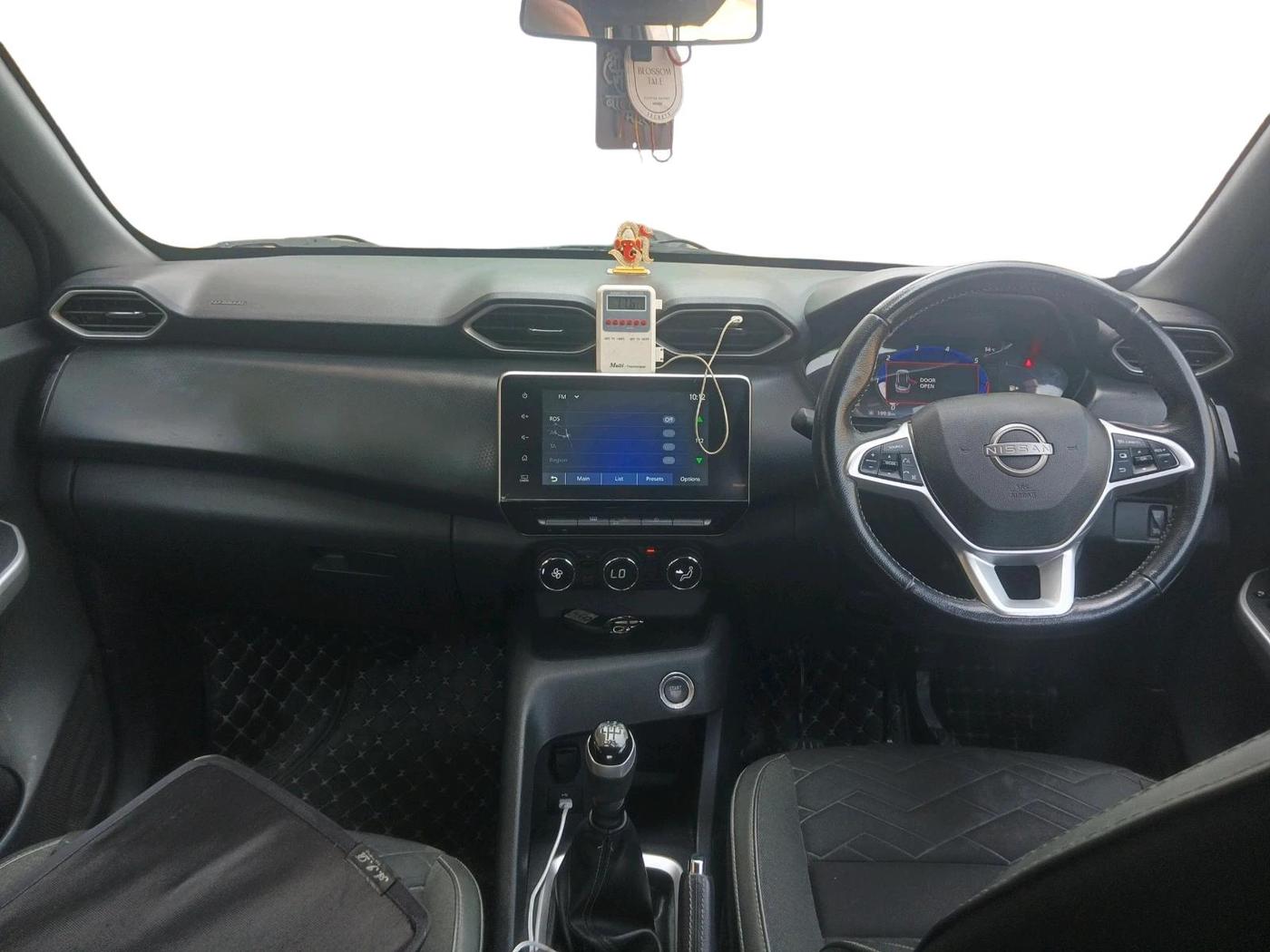 2022 Nissan MAGNITE XV PREMIUM, Petrol, Manual, 34,531 km, interior