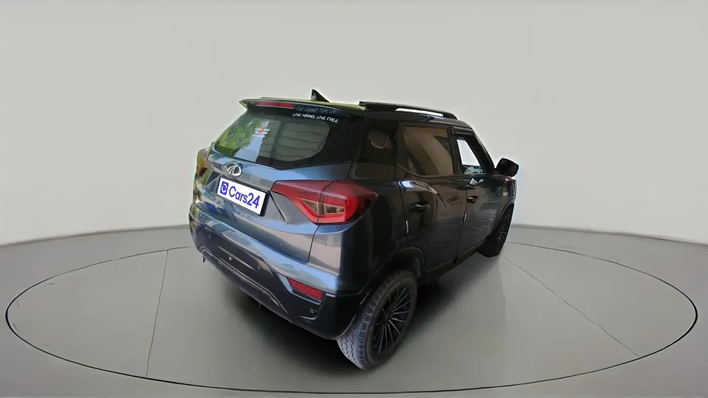 2020 Mahindra XUV300 W6 1.2 PETROL, Petrol, Manual, 51,004 km, exterior