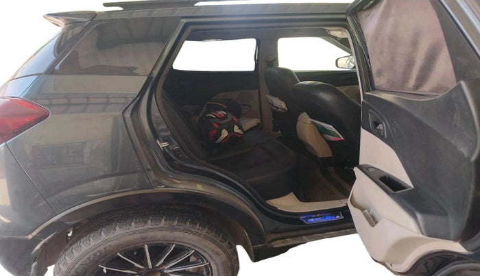 2020 Mahindra XUV300 W6 1.2 PETROL, Petrol, Manual, 51,004 km, interior
