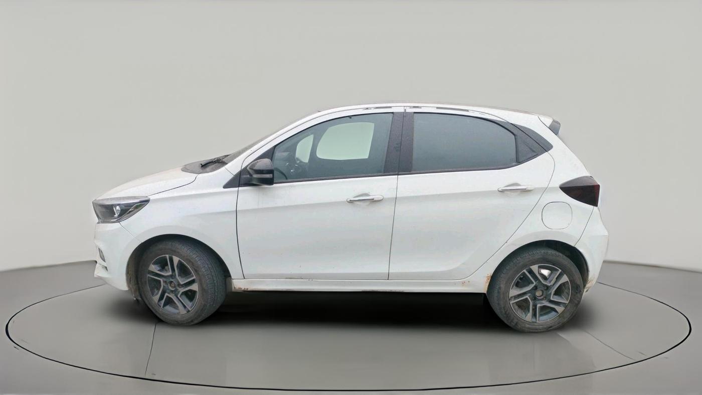 2022 Tata Tiago XZ PLUS CNG, CNG, Manual, 96,864 km, exterior