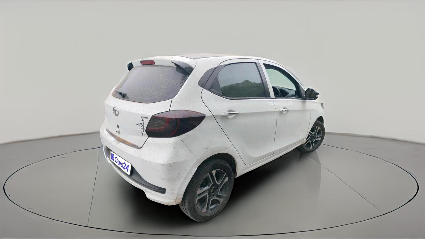 2022 Tata Tiago XZ PLUS CNG, CNG, Manual, 96,864 km, exterior