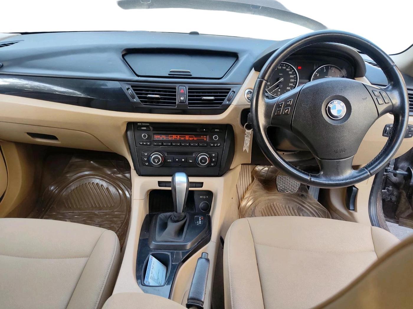 2011 BMW X1 SDRIVE 18I, Petrol, Automatic, 52,357 km, interior