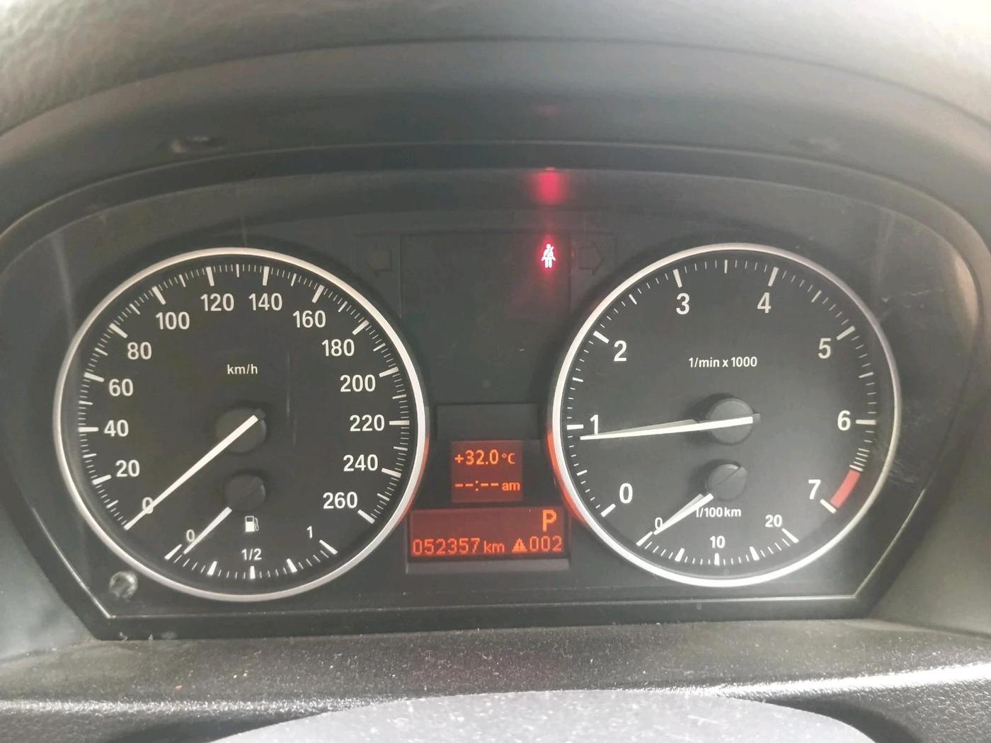 2011 BMW X1 SDRIVE 18I, Petrol, Automatic, 52,357 km, interior