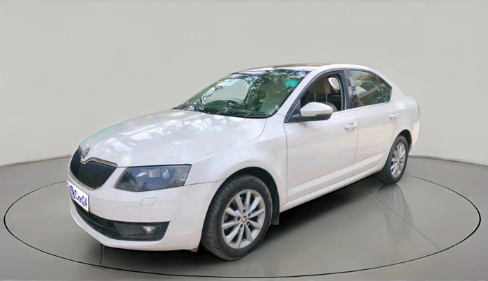 2016 Skoda Octavia 2.0 TDI CR AMBITION AT, Diesel, Automatic, 2,22,935 km, exterior