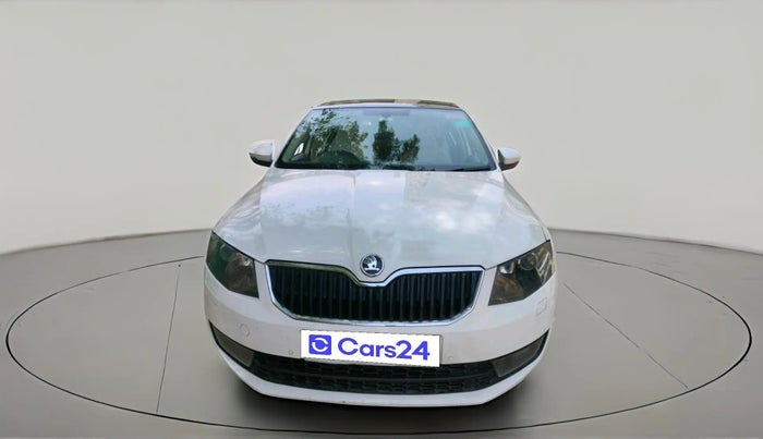 2016 Skoda Octavia 2.0 TDI CR AMBITION AT, Diesel, Automatic, 2,22,935 km, exterior
