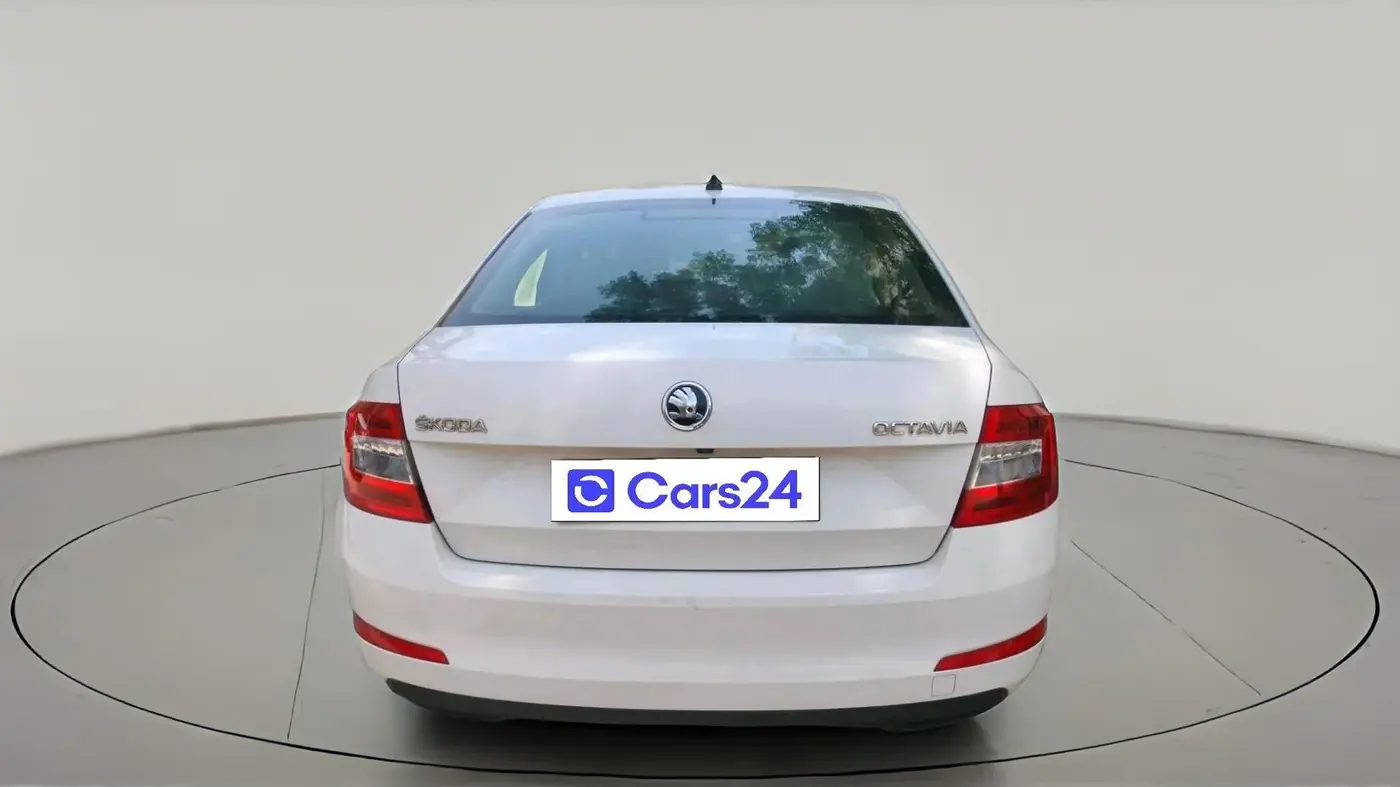 2016 Skoda Octavia 2.0 TDI CR AMBITION AT, Diesel, Automatic, 2,22,935 km, exterior