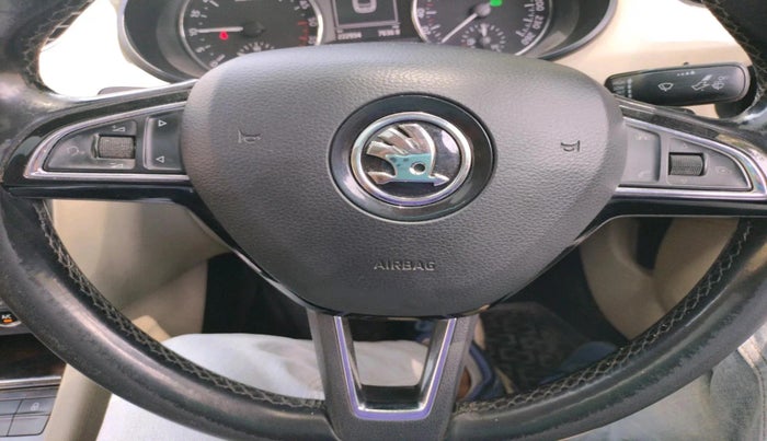 2016 Skoda Octavia 2.0 TDI CR AMBITION AT, Diesel, Automatic, 2,22,935 km, interior