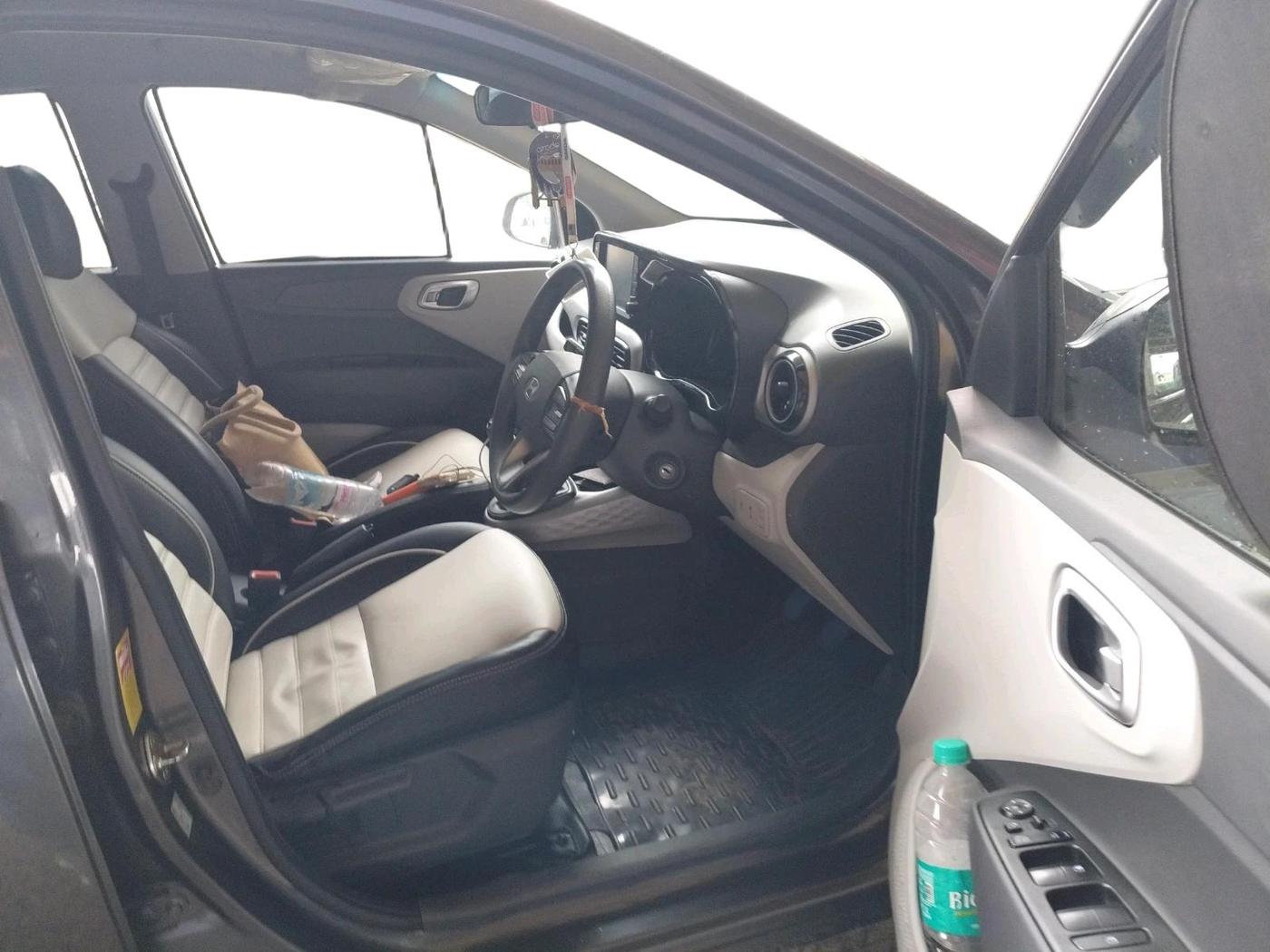 2024 Hyundai GRAND I10 NIOS SPORTZ 1.2 KAPPA VTVT CNG, CNG, Manual, 31,873 km, interior