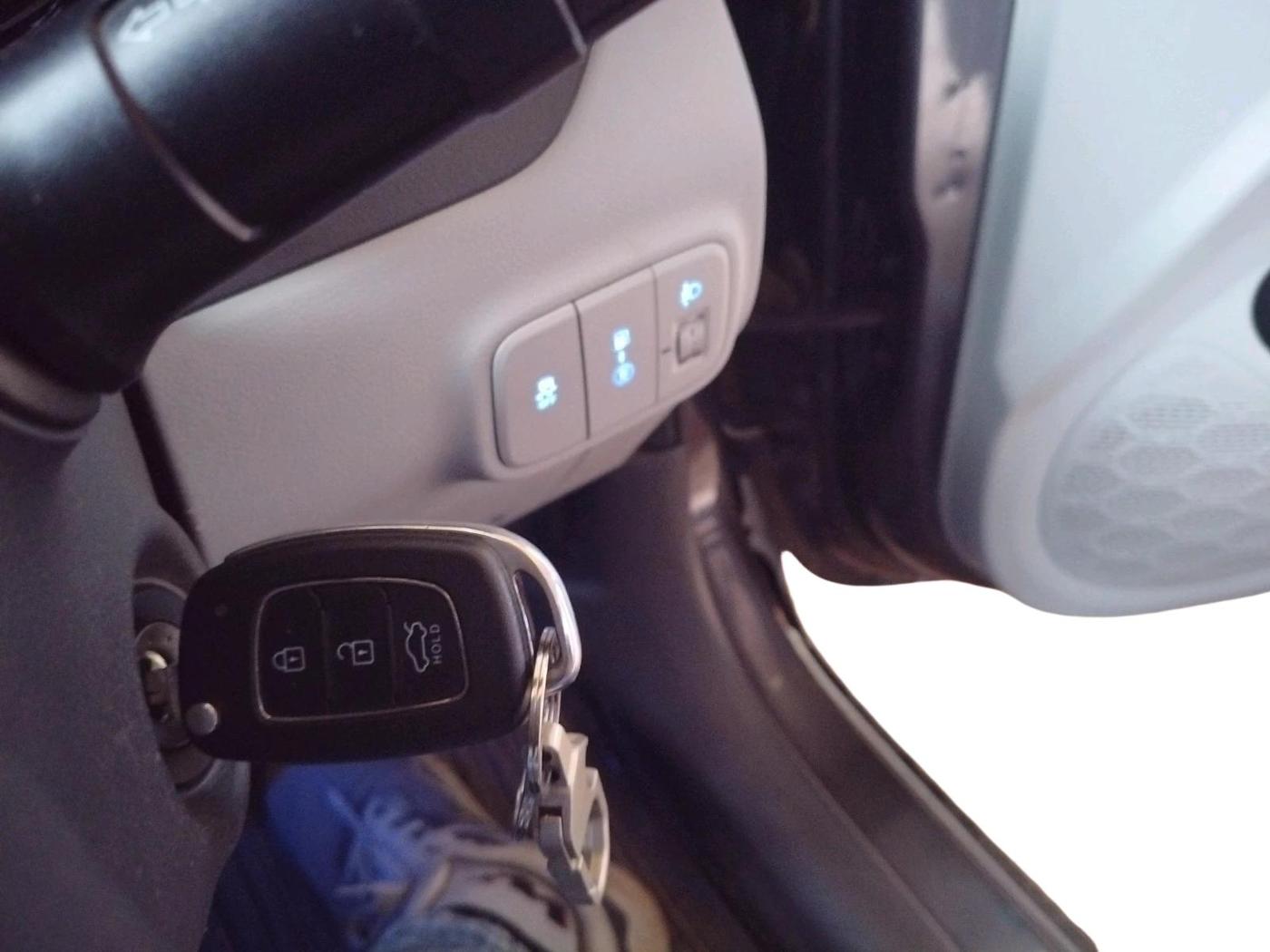2024 Hyundai GRAND I10 NIOS SPORTZ 1.2 KAPPA VTVT CNG, CNG, Manual, 31,873 km, interior