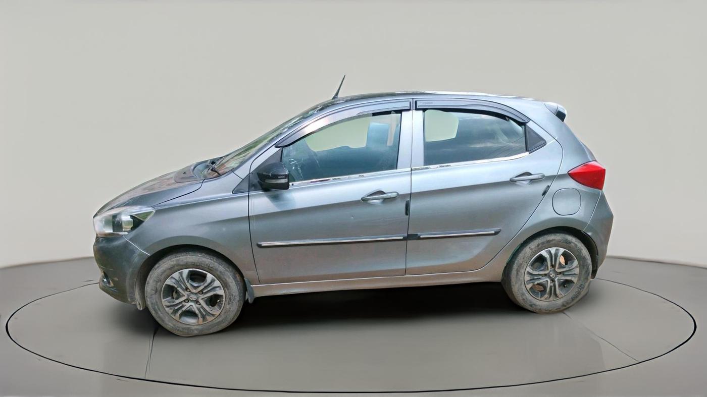 2019 Tata Tiago XZ PETROL, CNG, Manual, 64,946 km, exterior
