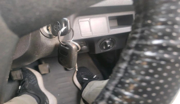 2012 Toyota Etios G, Petrol, Manual, 82,939 km, interior