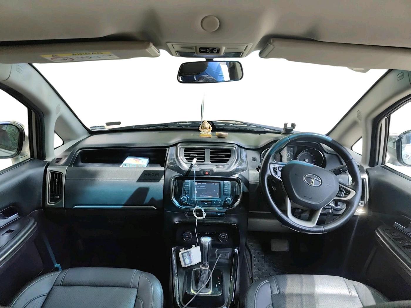 2017 Tata Hexa XTA 4X2 7 STR, Diesel, Automatic, 91,150 km, interior
