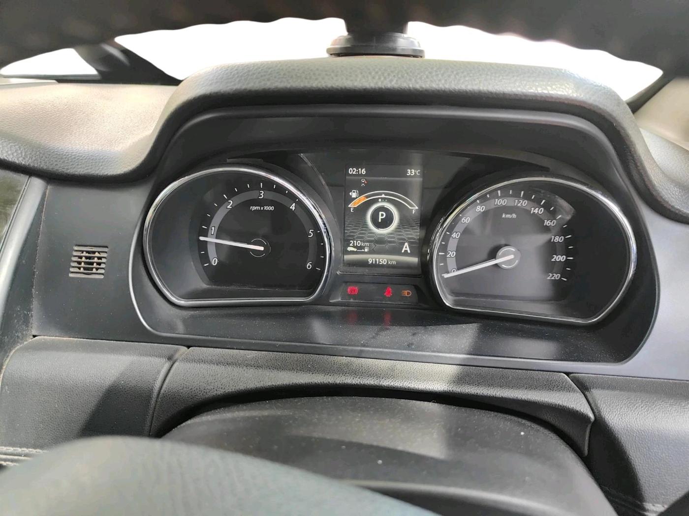 2017 Tata Hexa XTA 4X2 7 STR, Diesel, Automatic, 91,150 km, interior