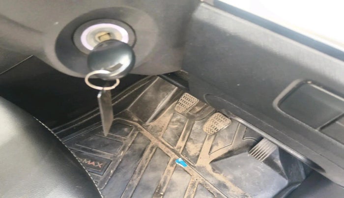 2025 Tata PUNCH PURE MT, Petrol, Manual, 16,486 km, interior