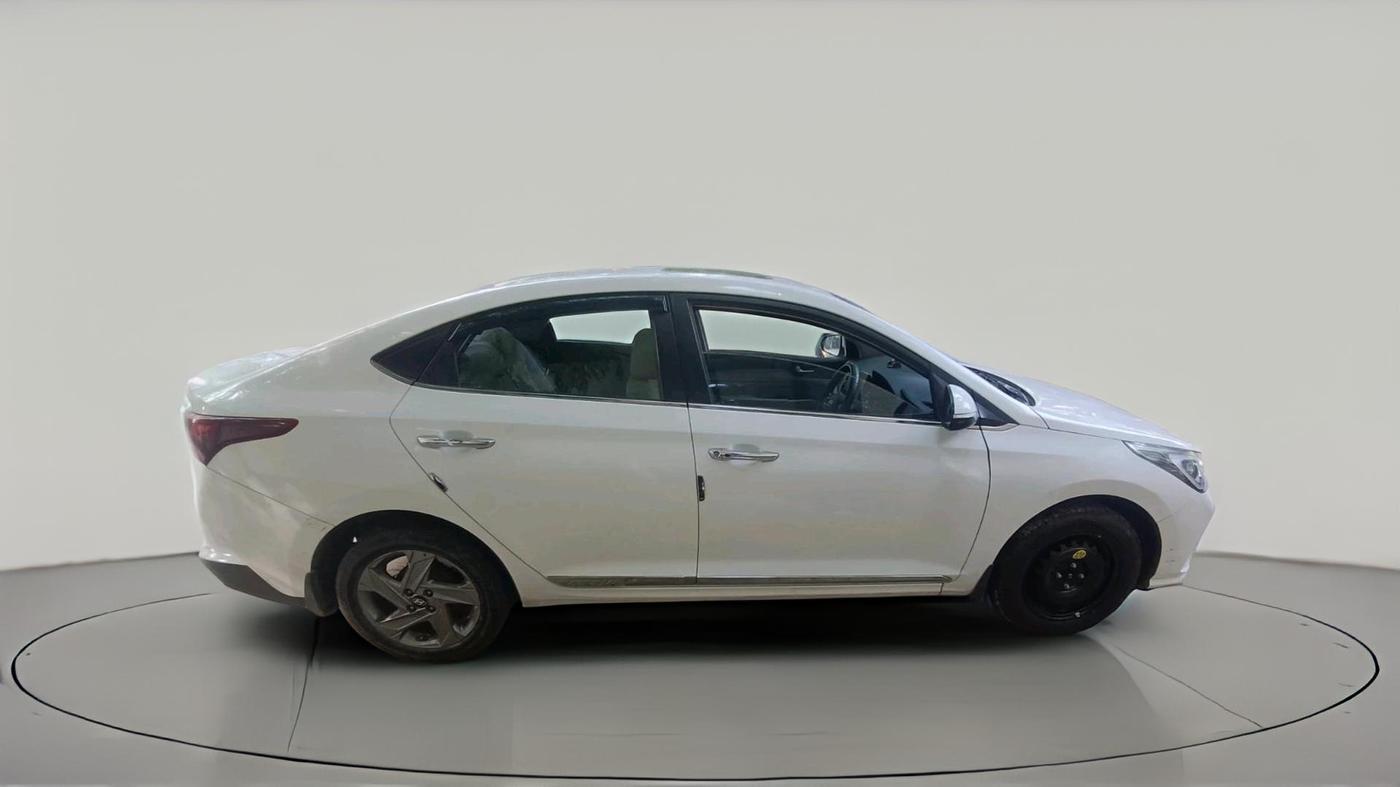 2022 Hyundai Verna SX 1.5 VTVT IVT, Petrol, Automatic, 82,531 km, exterior
