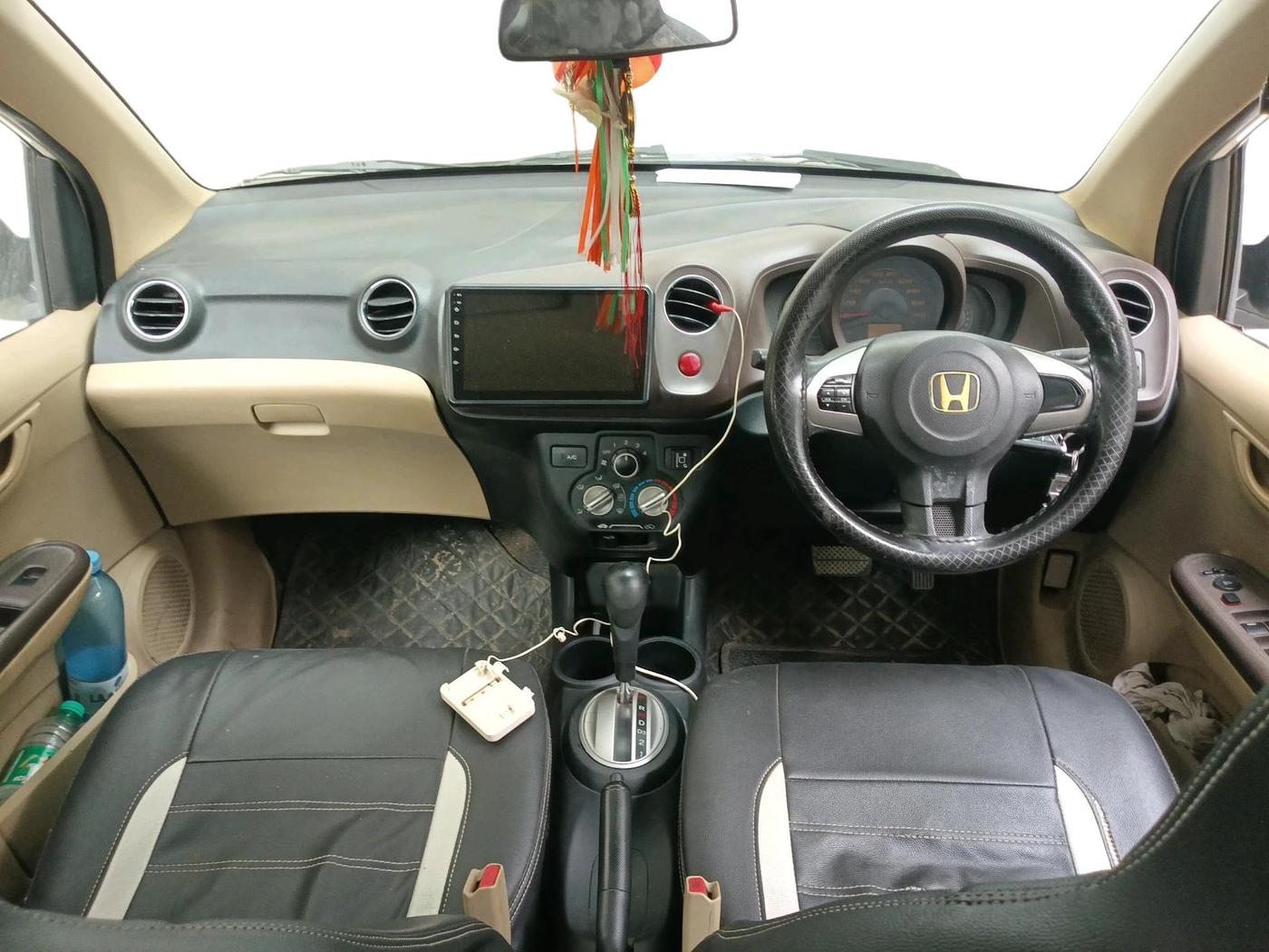 2013 Honda Amaze 1.2L I-VTEC S AT, CNG, Automatic, 1,34,534 km, interior