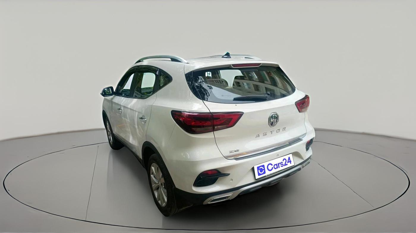 2024 MG ASTOR Select 1.5 CVT (Ivory), Petrol, Automatic, 16,155 km, exterior