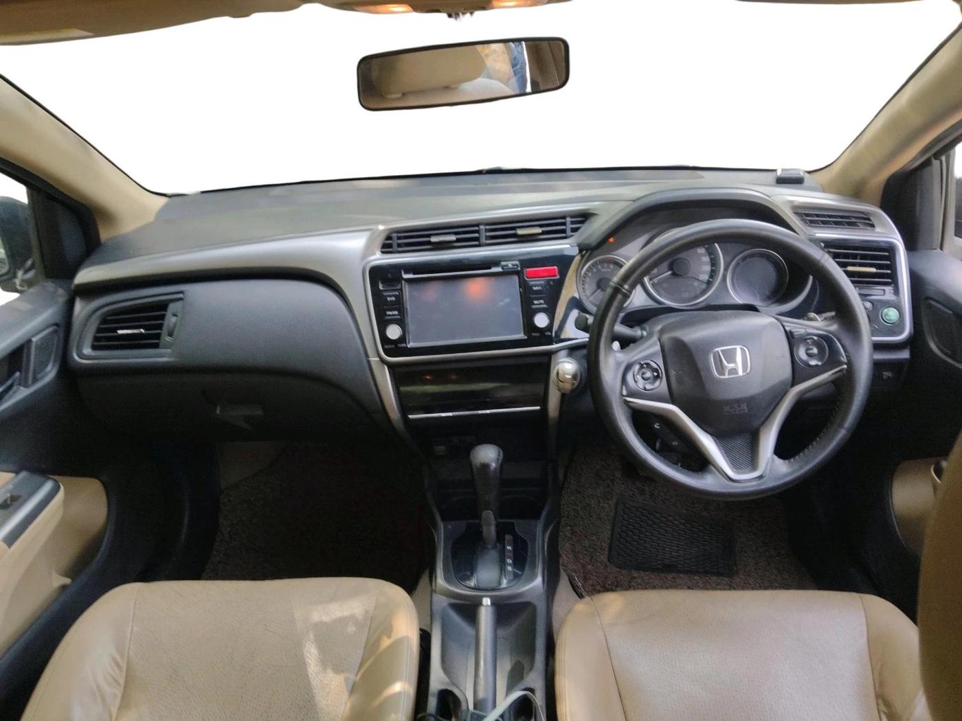 2015 Honda City 1.5L I-VTEC VX CVT, Petrol, Automatic, 2,31,338 km, interior