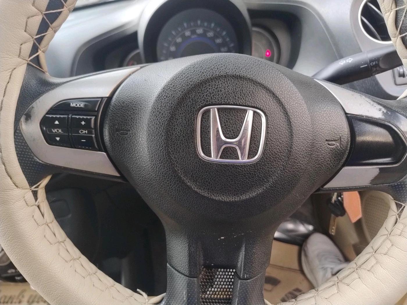 2015 Honda Amaze 1.2L I-VTEC S, Petrol, Manual, 61,216 km, interior