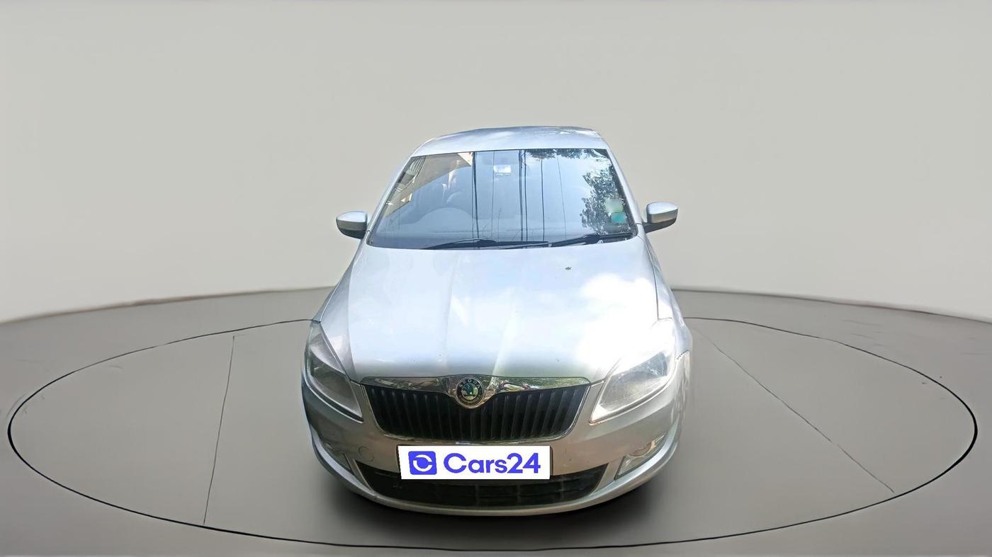 2011 Skoda Rapid 1.6 MPI ACTIVE, Petrol, Manual, 89,053 km, exterior