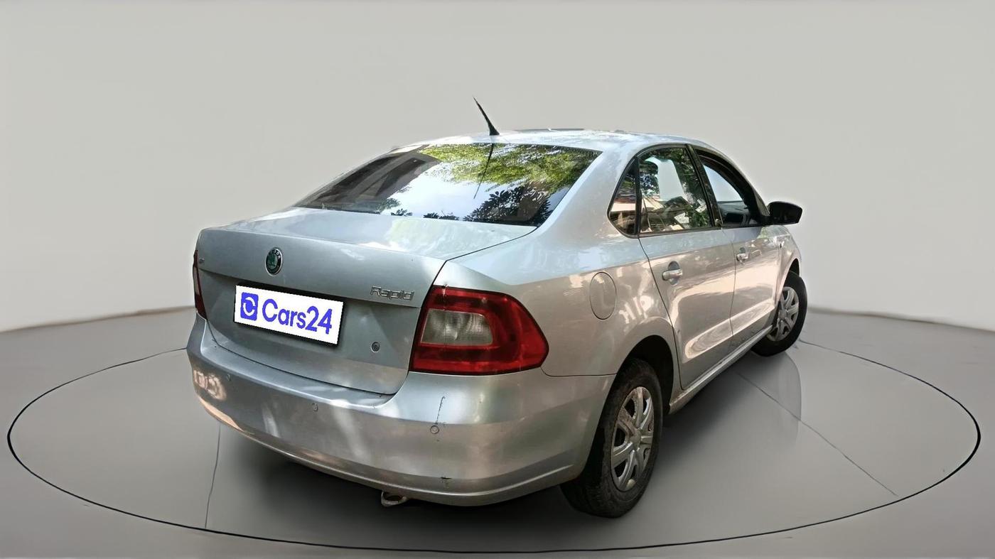 2011 Skoda Rapid 1.6 MPI ACTIVE, Petrol, Manual, 89,053 km, exterior
