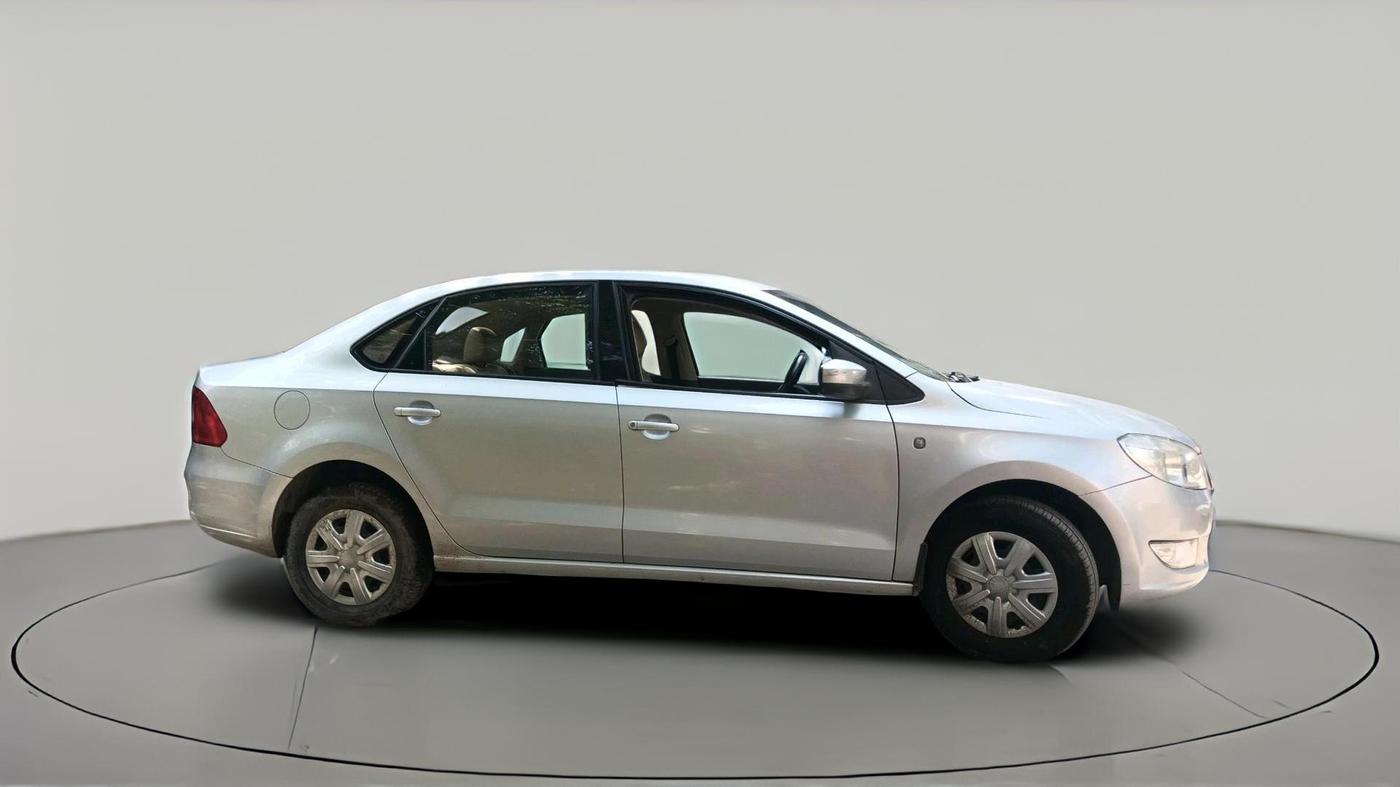 2011 Skoda Rapid 1.6 MPI ACTIVE, Petrol, Manual, 89,053 km, exterior
