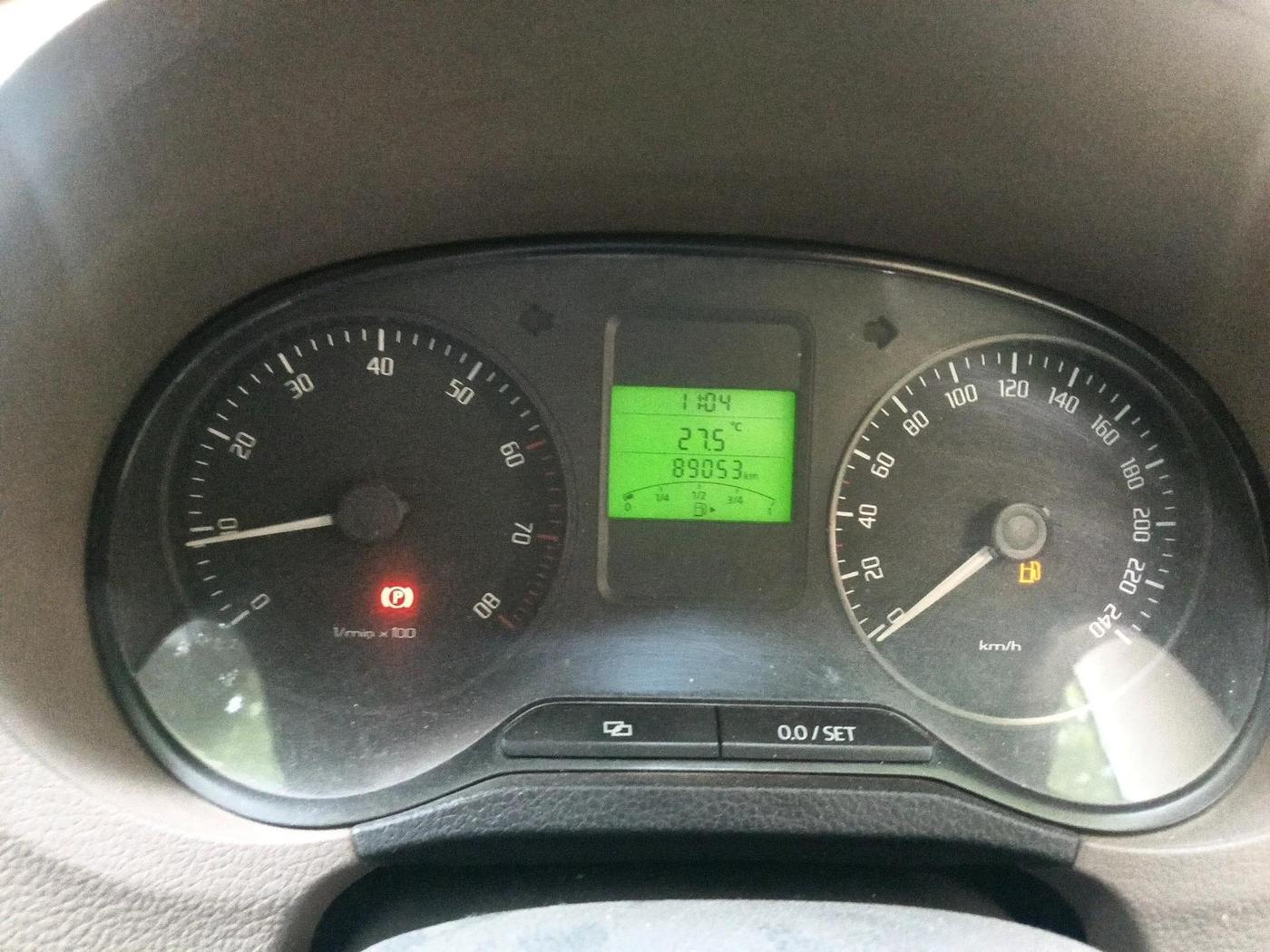 2011 Skoda Rapid 1.6 MPI ACTIVE, Petrol, Manual, 89,053 km, interior