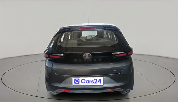 2023 Tata ALTROZ XTA, Petrol, Automatic, 27,215 km, exterior