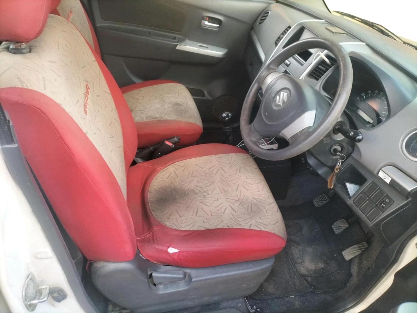 2012 Maruti Wagon R 1.0 LXI, Petrol, Manual, 77,299 km, interior