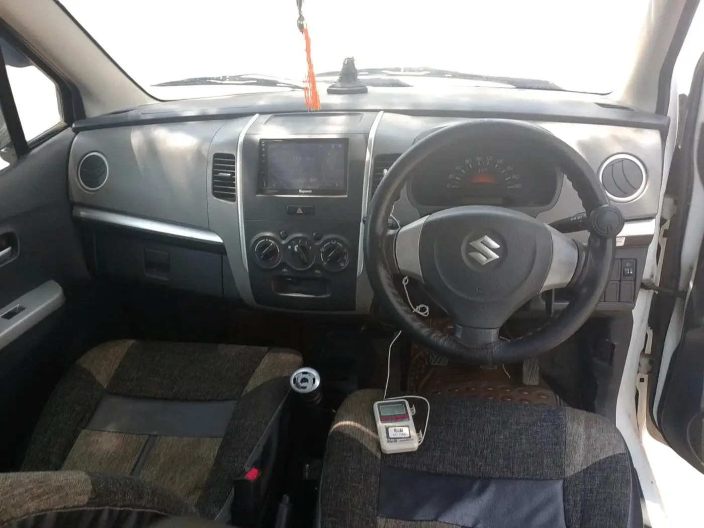 2012 Maruti Wagon R 1.0 LXI, Petrol, Manual, 38,422 km, interior