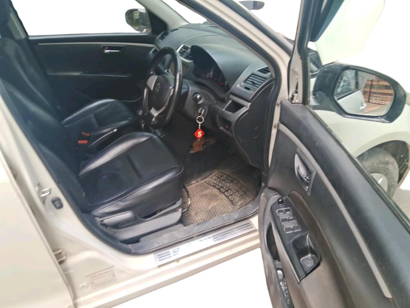 2017 Maruti Swift VXI, Petrol, Manual, 73,886 km, interior