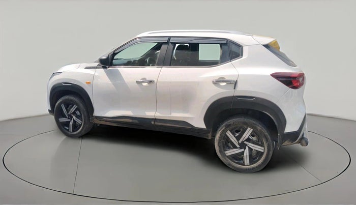 2022 Nissan MAGNITE XE, CNG, Manual, 57,917 km, exterior