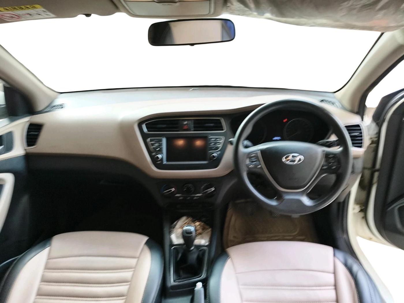 2019 Hyundai Elite i20 SPORTZ PLUS 1.2, Petrol, Manual, 68,342 km, interior