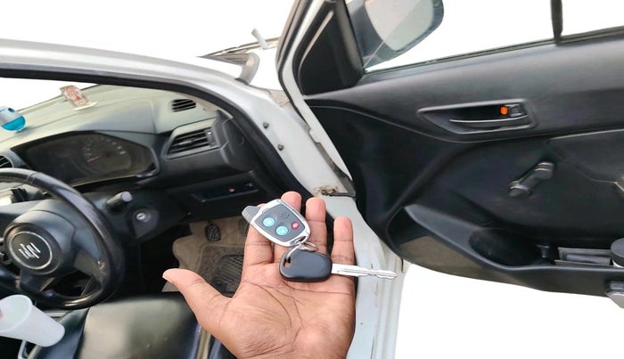 2019 Maruti Swift LXI, Petrol, Manual, 94,156 km, interior