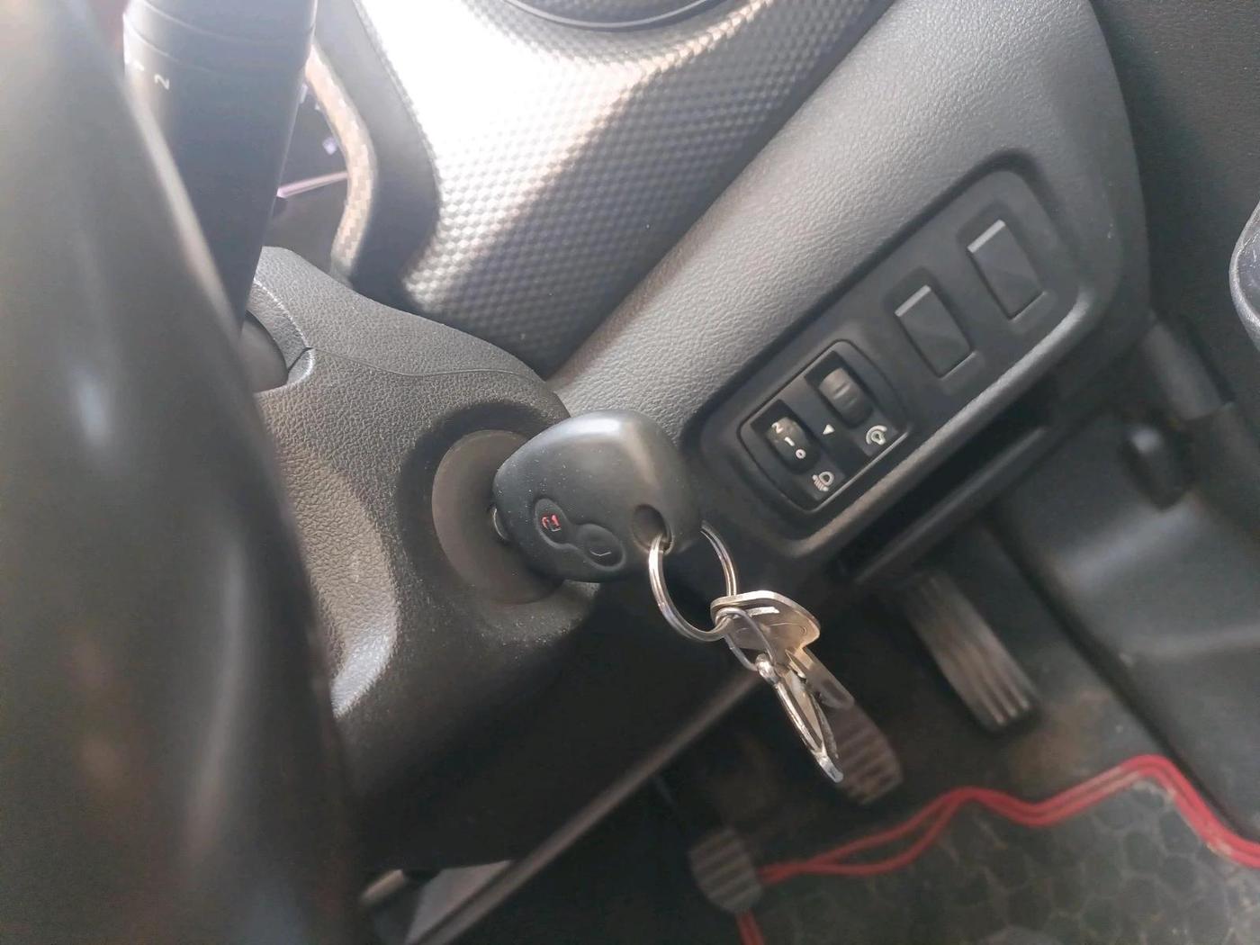 2019 Nissan Kicks XL 1.5, Petrol, Manual, 82,368 km, interior