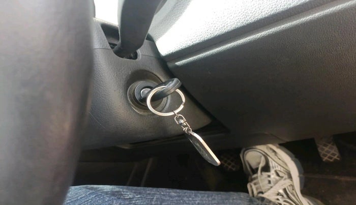 2014 Volkswagen Polo TRENDLINE 1.2L PETROL, Petrol, Manual, 79,750 km, interior