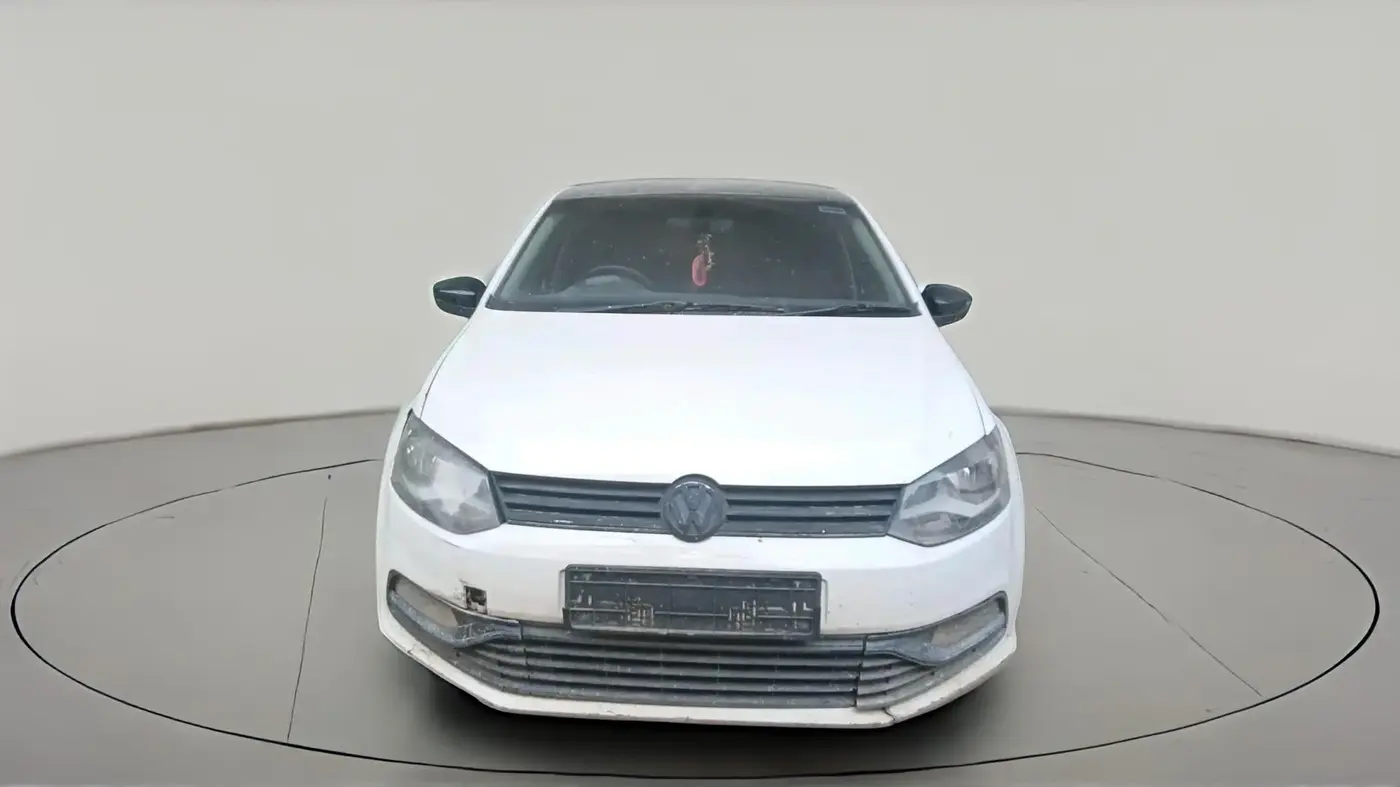 2017 Volkswagen Polo COMFORTLINE 1.2L, Petrol, Manual, 1,43,932 km, exterior