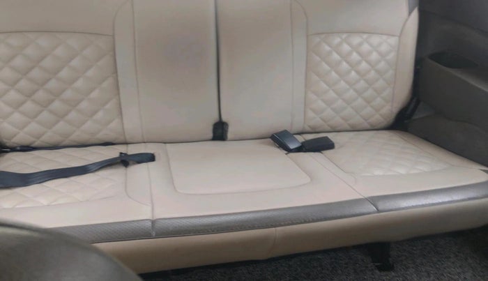 2016 Renault Lodgy 110 PS RXZ, Diesel, Manual, 1,09,209 km, interior