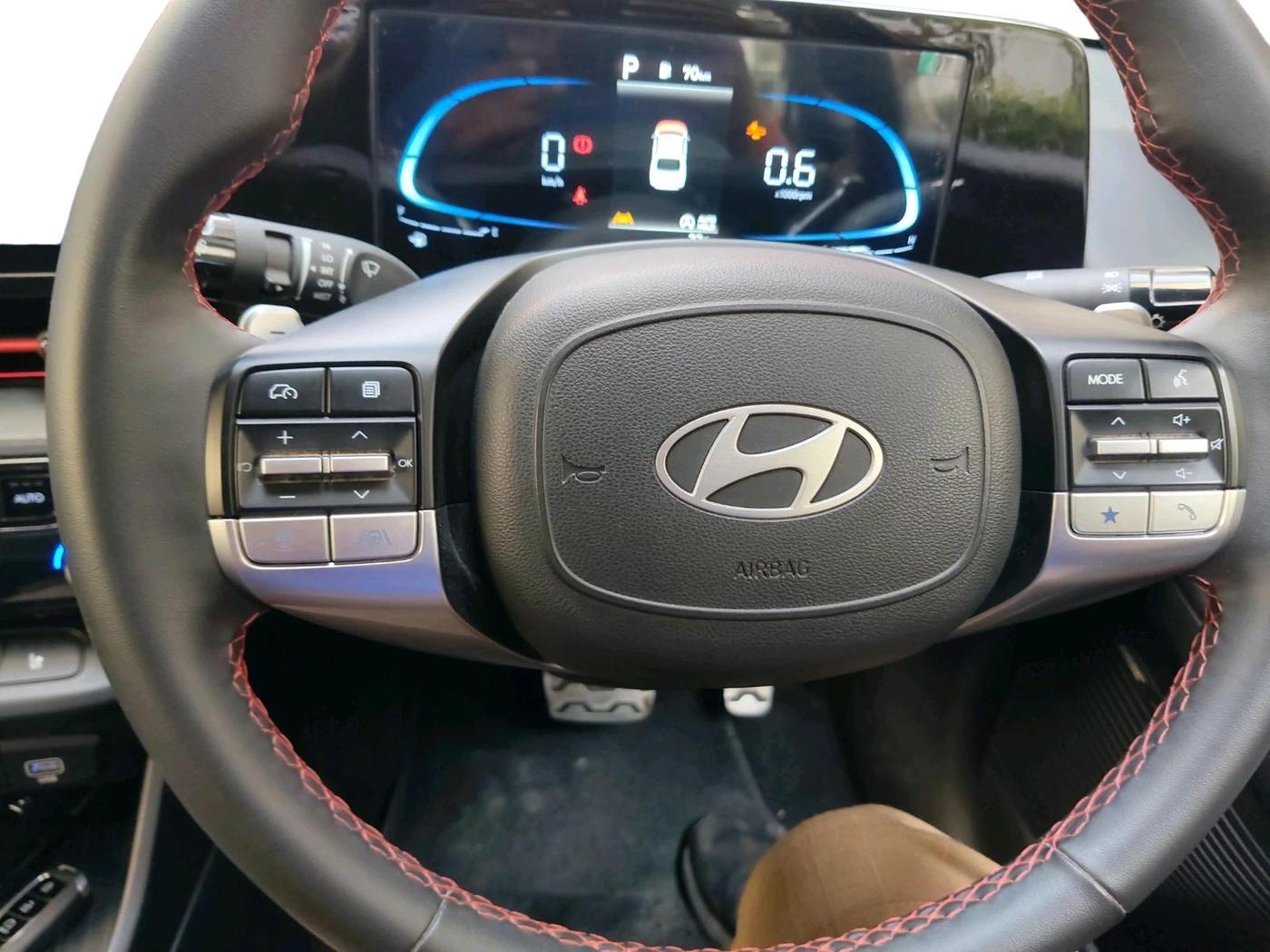2024 Hyundai Verna SX (O) 1.5 TURBO DCT DUAL TONE, Petrol, Automatic, 11,993 km, interior