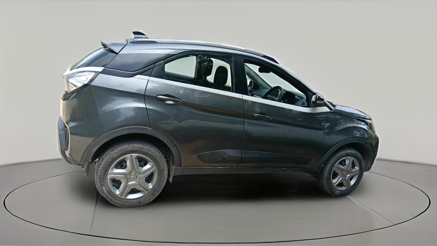 2020 Tata NEXON XZ PETROL, Petrol, Manual, 31,358 km, exterior