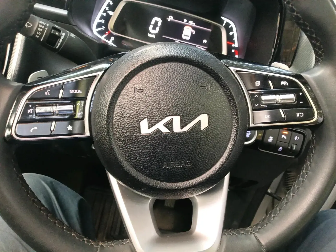 2024 KIA SONET 	 HTX 1.0 TURBO DCT, Petrol, Automatic, 24,105 km, interior
