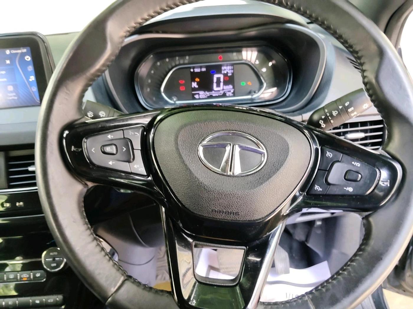2023 Tata NEXON XZA PLUS (L) DARK EDITION, Petrol, Automatic, 46,100 km, interior