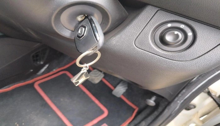 2024 Renault Kwid RXT 1.0 AMT, Petrol, Automatic, 2,349 km, interior