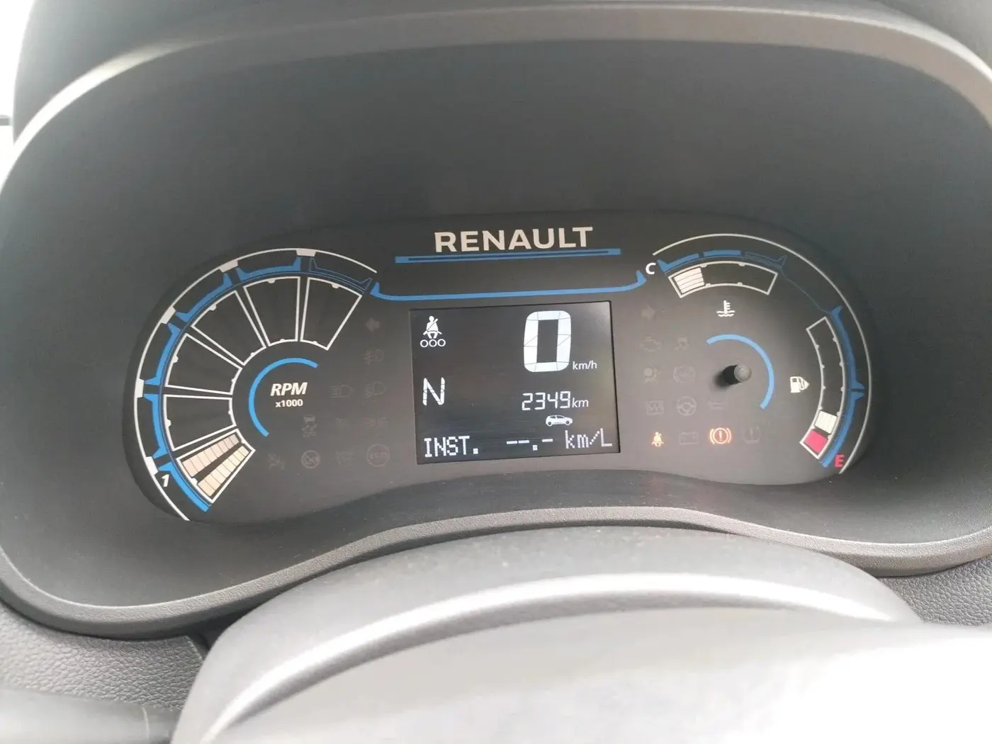 2024 Renault Kwid RXT 1.0 AMT, Petrol, Automatic, 2,349 km, interior